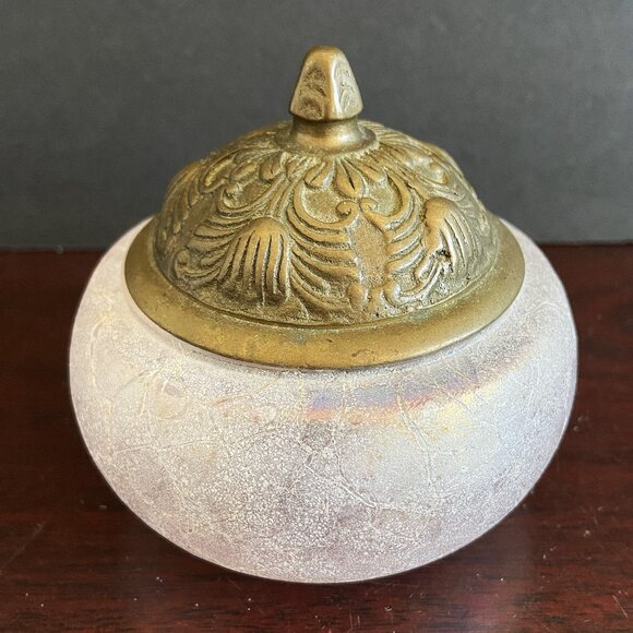 Silvestri Hand blown glass Jar w/ Lid, pink iridescent, Made in Italy - Picture 4 of 4